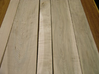 SOFT natural curly maple